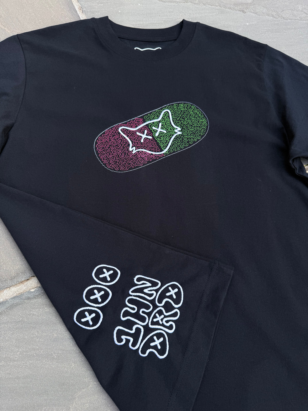 ------- 1HNDRD® PIECES ------ PILL MAZE