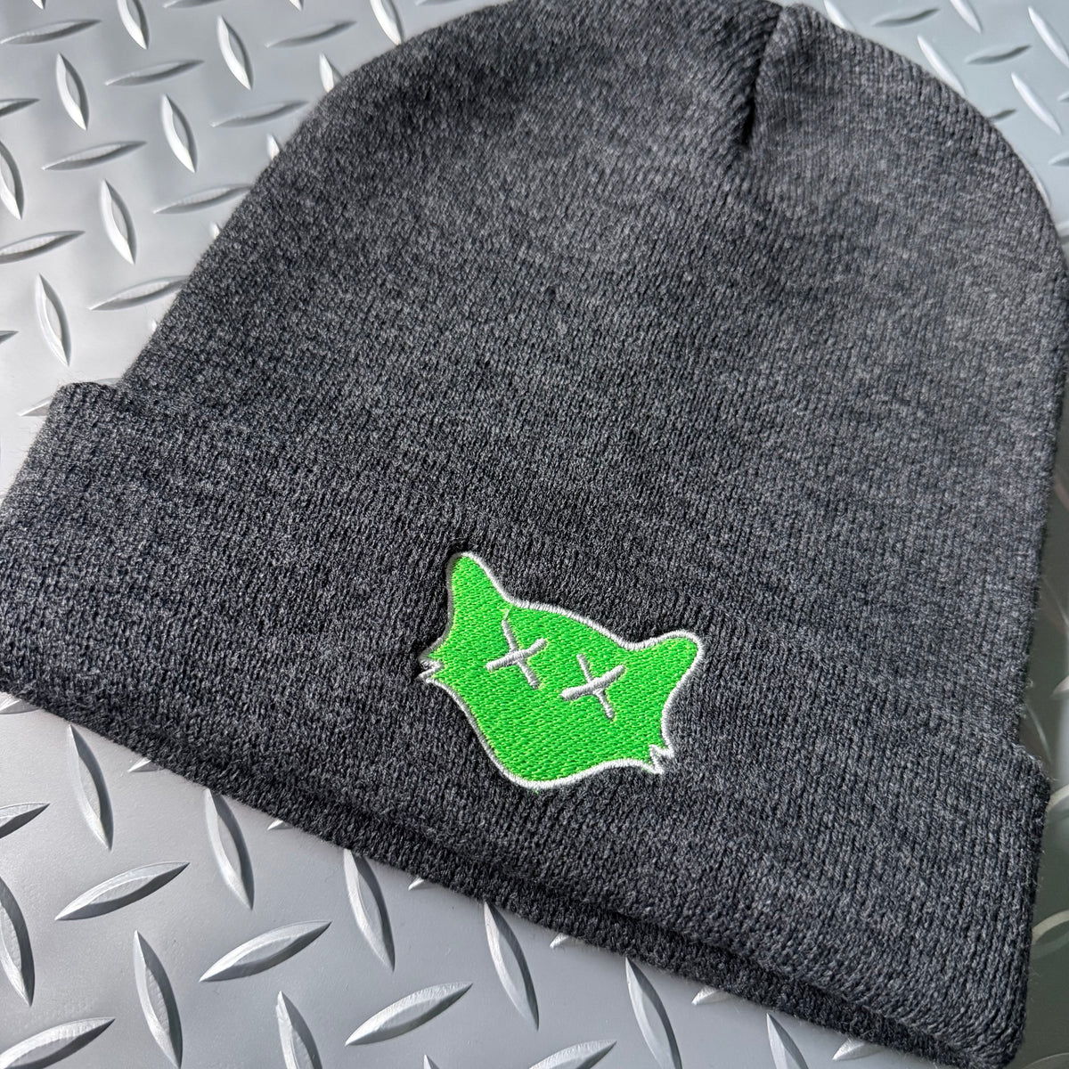 CHARCOAL BEANIE